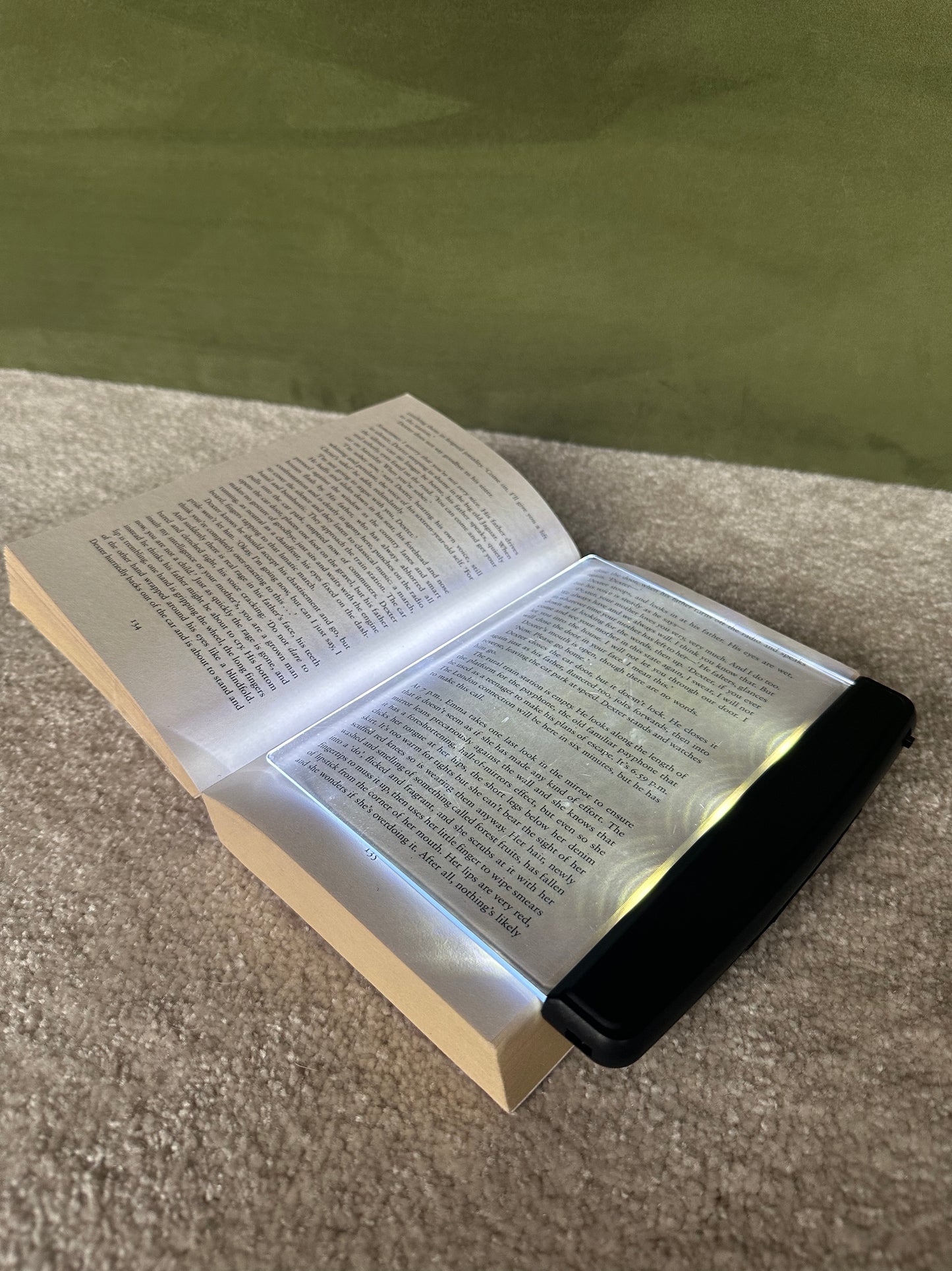 Flat Plate Book Light